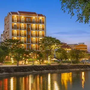 Royal Riverside & Vietnam