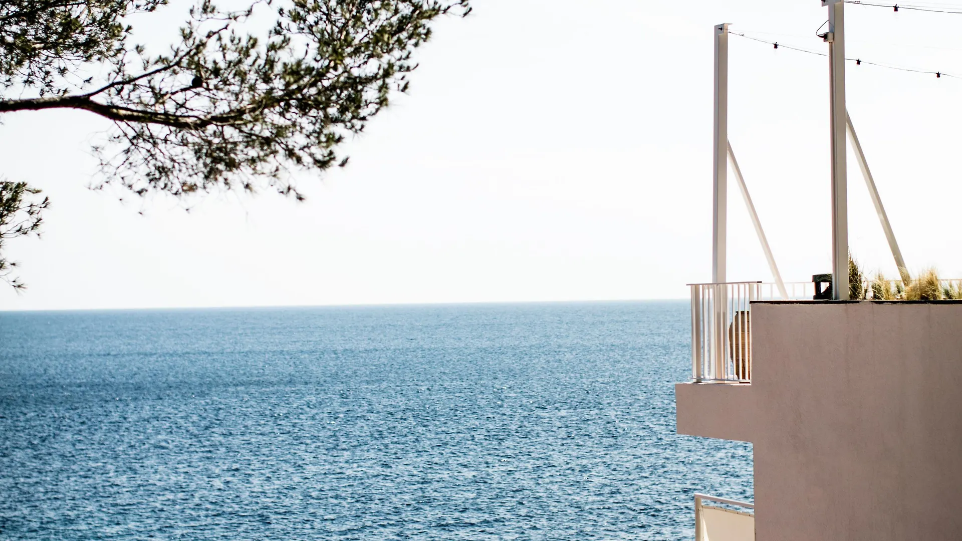 Les Roches Rouges, A Beaumier Hotel Saint-Raphael